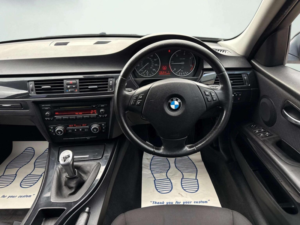 2009 BMW 3 Series 2.0 320d Se Touring Euro 5 5dr in Black — image 3