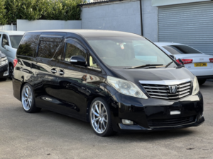 2008 Toyota Alphard 2.4l 4WD + Facelift 20 Series + 8 Seater in Black — image 2