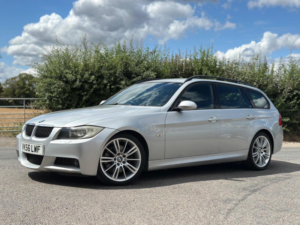 2006 BMW 3 Series 3.0 330i M Sport Touring Euro 4 5dr in Silver — image 4