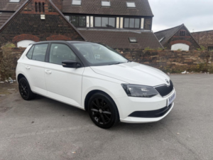2017 Skoda Fabia 1.0 Tsi Colour Edition Euro 6 (s/s) 5dr in White — image 5