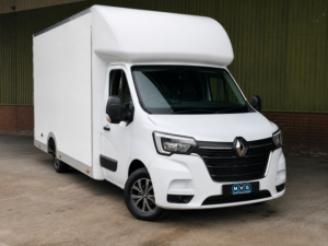 2021 Renault Master 2.3 Platform Cab Fwd Ll35 Dci 135 Business My19 in White — image 2
