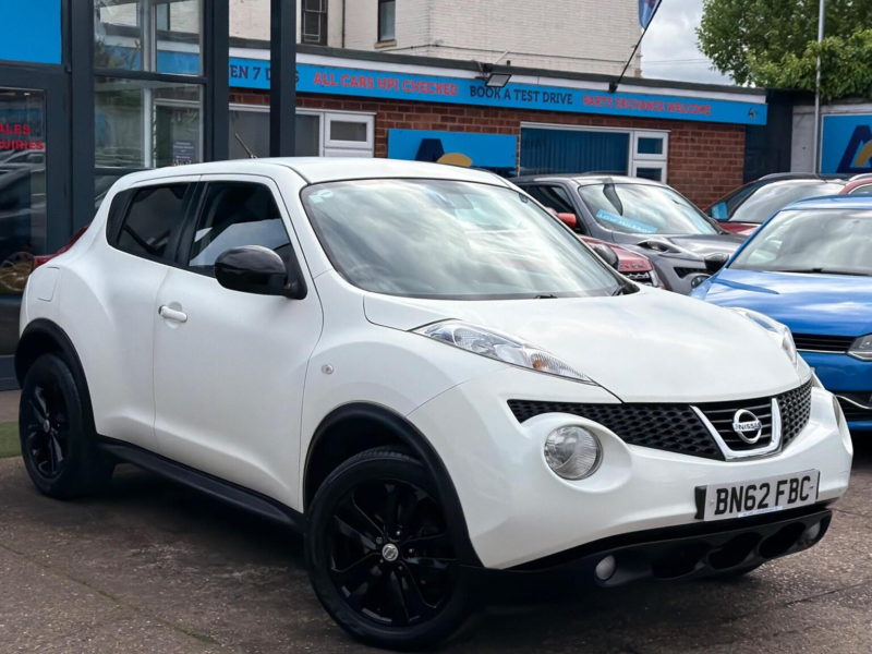 2012 Nissan Juke 1.6 Acenta Premium Euro 5 (s/s) 5dr in White — image 1