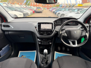 2018 Peugeot 208 1.2 Puretech Tech Edition Euro 6 (s/s) 5dr in Orange — image 2