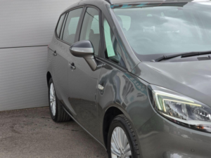 2017 Vauxhall Zafira Tourer 1.4i Turbo Design Euro 6 5dr in Grey — image 2