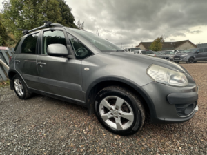 2011 Suzuki Sx4 1.6 Sz5 in Grey — image 2