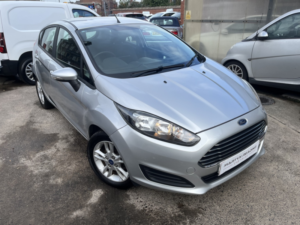 2013 Ford Fiesta 1.5 Tdci Style in Silver — image 2