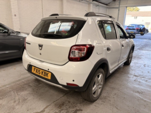 2015 Dacia Sandero Stepway 1.5 Stepway Laureate Dci 90 in White — image 6
