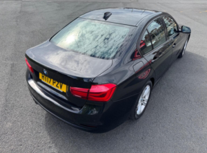 2017 BMW 3 Series 2.0 320d Ed Sport Euro 6 (s/s) 4dr in Black — image 4