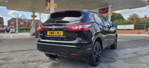 2016 Nissan Qashqai 1.6 Dig-T Tekna in Black — image 4