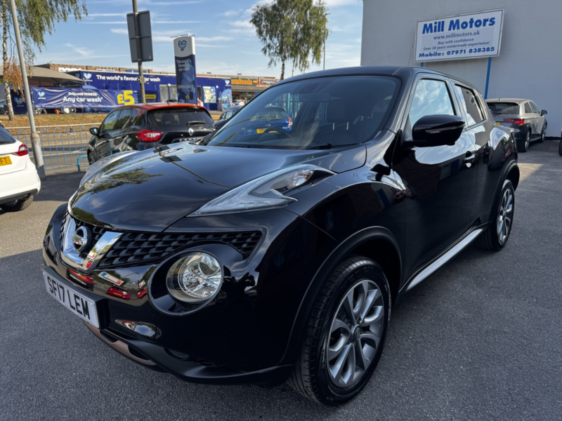 2017 Nissan Juke 1.2 Dig-T Tekna in Black — image 1