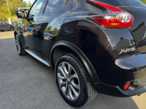 2017 Nissan Juke 1.2 Dig-T Tekna in Black — image 4