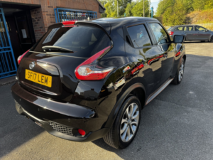 2017 Nissan Juke 1.2 Dig-T Tekna in Black — image 6