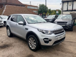 2015 Land Rover Discovery Sport Td4 Se Tech in Silver — image 4
