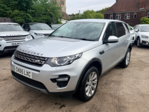 2015 Land Rover Discovery Sport Td4 Se Tech in Silver — image 6