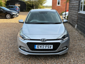 2016 Hyundai I20 1.4 Premium Nav Auto Euro 6 5dr in Grey — image 2