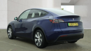 2023 Tesla Model Y (dual Motor) Long Range SUV 5dr Electric Auto 4wde (384 Bhp) in Blue — image 3