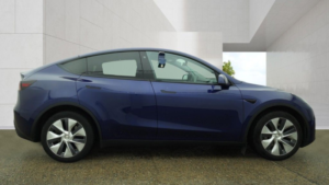 2023 Tesla Model Y (dual Motor) Long Range SUV 5dr Electric Auto 4wde (384 Bhp) in Blue — image 5