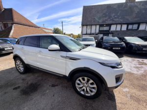 2017 Land Rover Range Rover Evoque Ed4 Se in White — image 4