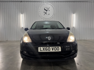 2010 Renault Clio 2.0 Renaultsport in Black — image 6