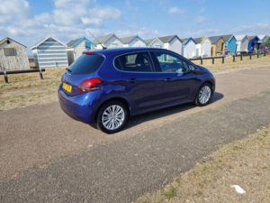 2017 Peugeot 208 1.2 Puretech Allure in Blue — image 4