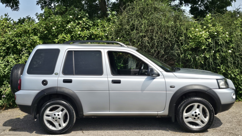 2006 Land Rover Freelander 2.0 Td4 Freestyle in Silver — image 1