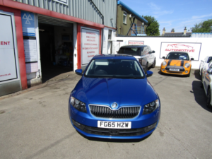 2015 Skoda Octavia 2.0 Tdi Se L in Blue — image 2