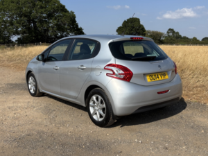 2014 Peugeot 208 1.2 Vti Active in Silver — image 3
