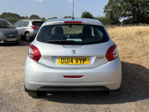 2014 Peugeot 208 1.2 Vti Active in Silver — image 6