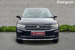 2021 Volkswagen Tiguan 2.0 Tdi Elegance DSG 4motion Euro 6 (s/s) 5dr in Black — image 2