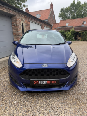 2014 Ford Fiesta 1.6 Tdci Zetec S in Blue — image 6