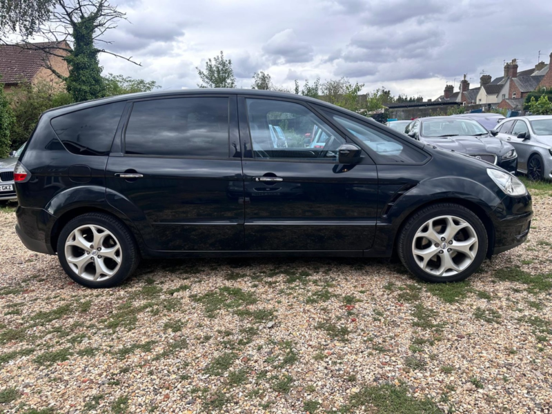2009 Ford S-Max 2.0 Tdci Titanium in Black — image 1