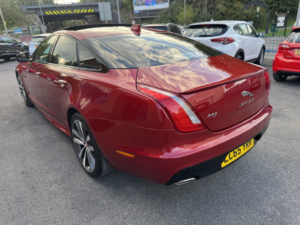2016 Jaguar Xj 3.0 D V6 R-Sport in Red — image 2