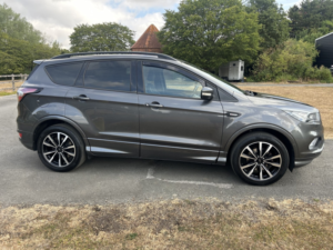 2017 Ford Kuga 1.5 T Ecoboost St-Line in Grey — image 4