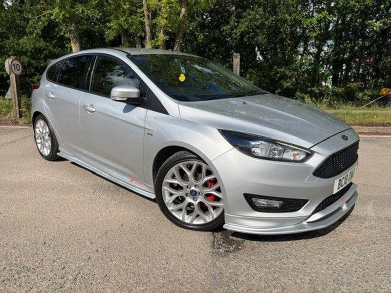2018 Ford Focus 1.0t Ecoboost St-Line Euro 6 (s/s) 5dr in Silver — image 1