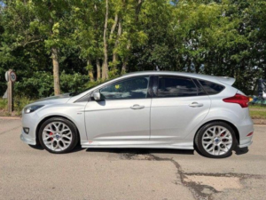 2018 Ford Focus 1.0t Ecoboost St-Line Euro 6 (s/s) 5dr in Silver — image 4