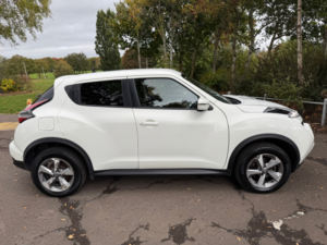 2019 Nissan Juke 1.6 Acenta SUV 5dr Petrol Xtron Euro 6 (117 Ps) in White — image 3