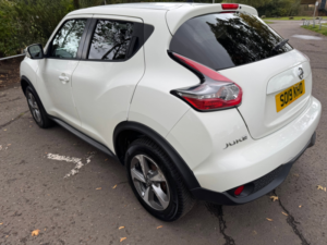 2019 Nissan Juke 1.6 Acenta SUV 5dr Petrol Xtron Euro 6 (117 Ps) in White — image 6