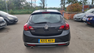 2015 Vauxhall Astra 2.0 Cdti Ecoflex Elite in Black — image 5