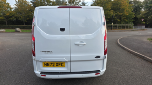 2022 Ford Transit Custom 2.0 Transit Custom Limited Dciv 320 L2 2.0l Ecoblue 130ps Fwd 6 Speed Automatic in White — image 6