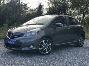 2013 Toyota Yaris 1.3 Dual Vvt-I Trend in Grey — image 6