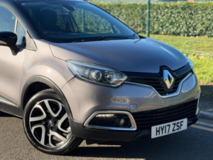 2017 Renault Captur 1.2 Tce Energy Dynamique S Nav Euro 6 (s/s) 5dr in Grey — image 3