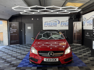2013 Mercedes-Benz A Class 2.0 A45 Amg in Red — image 2