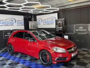 2013 Mercedes-Benz A Class 2.0 A45 Amg in Red — image 3