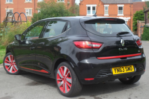 2013 Renault Clio 0.9 Tce Dynamique S Medianav Euro 5 (s/s) 5dr in Black — image 4