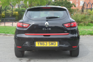 2013 Renault Clio 0.9 Tce Dynamique S Medianav Euro 5 (s/s) 5dr in Black — image 5