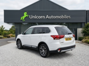 2016 Mitsubishi Outlander 2.2 Di-D Gx3 in White — image 5