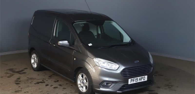 2019 Ford Transit Courier 1.5 Tdci Limited L1 Euro 6 5dr in Grey — image 1