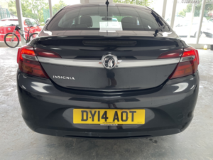 2014 Vauxhall Insignia 1.8 16v Design in Black — image 5