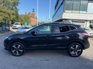 2015 Nissan Qashqai 1.5 Dci N-Tec 2WD Euro 5 (s/s) 5dr in Blue — image 6