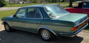 1984 Mercedes-Benz 230